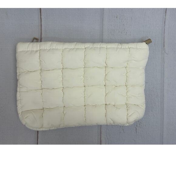 Puffy Quilted Checkered White Travel Cosmetic, Toiletry, Makeup Bag New - Picture 9 of 11